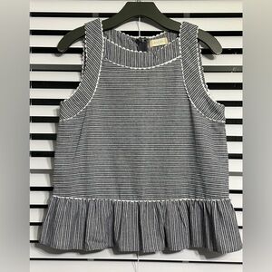 🛍️ attard state Cute Lace trim Top Size M